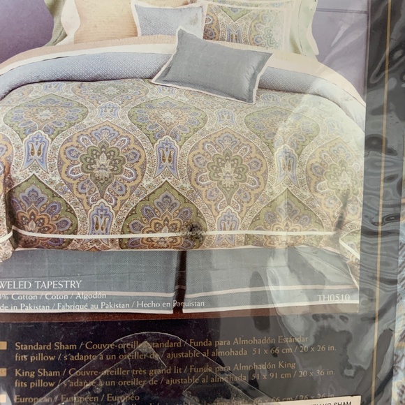 Tommy Hilfiger Jeweled Tapestry King Sham Pair NEW - Picture 4 of 5